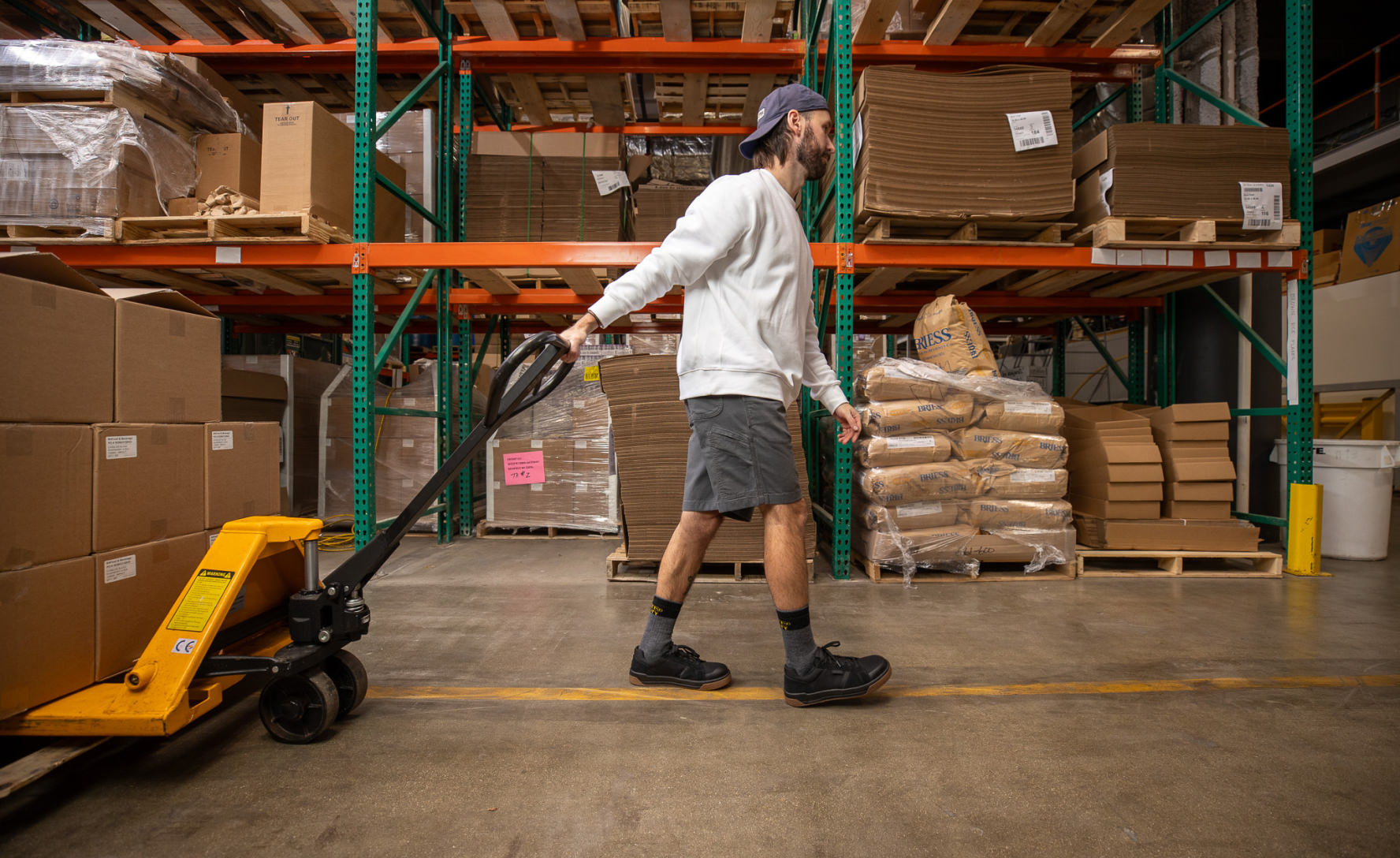 Men's Kenton Work Shoe (Carbon Toe) | Black/Gum - Image 7